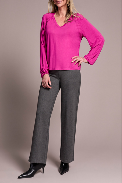 V NECK FUSCHIA