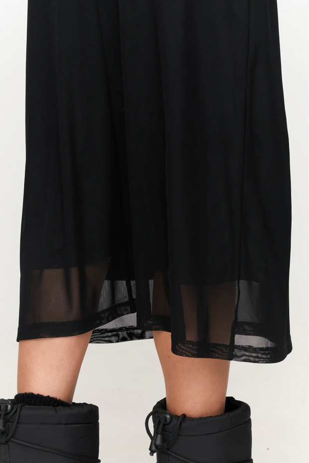 Mesh skirt